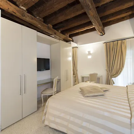 Campiello Otel Venedik